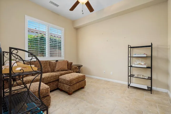 43-web-or-mls-JMTulare_OPMG_0426_043