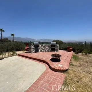 11954 Edgecliff, Sylmar, California 91342