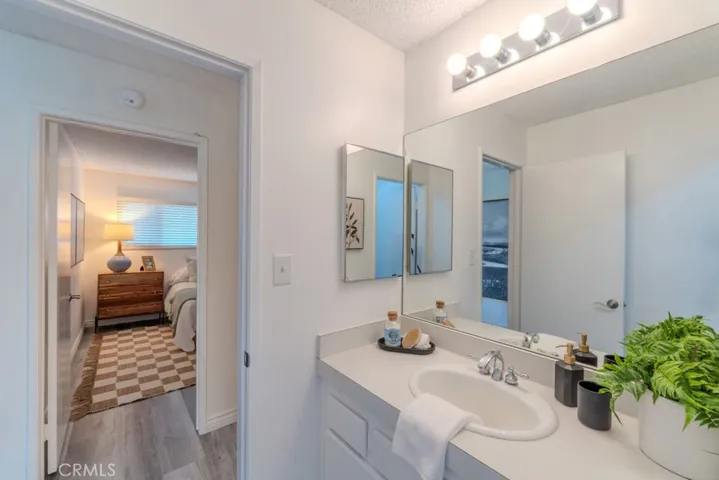 1061 Park Avenue 302, Long Beach, California 90804