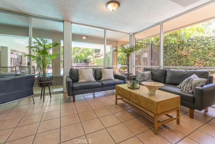 1061 Park Avenue 302, Long Beach, California 90804