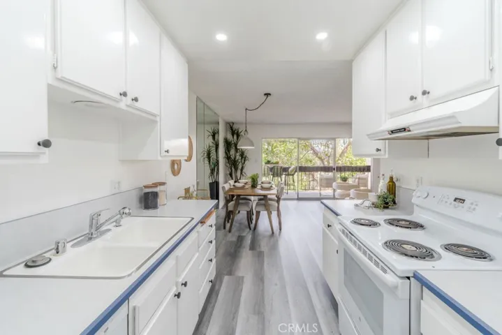 1061 Park Avenue 302, Long Beach, California 90804