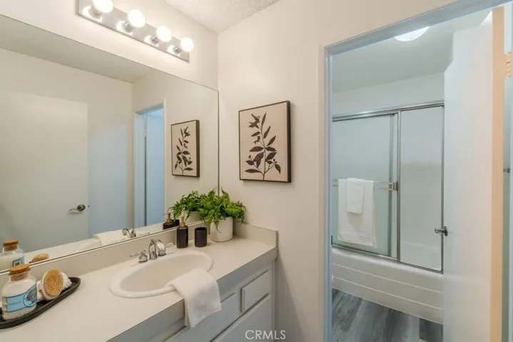1061 Park Avenue 302, Long Beach, California 90804