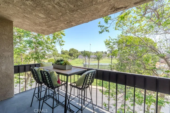 1061 Park Avenue 302, Long Beach, California 90804