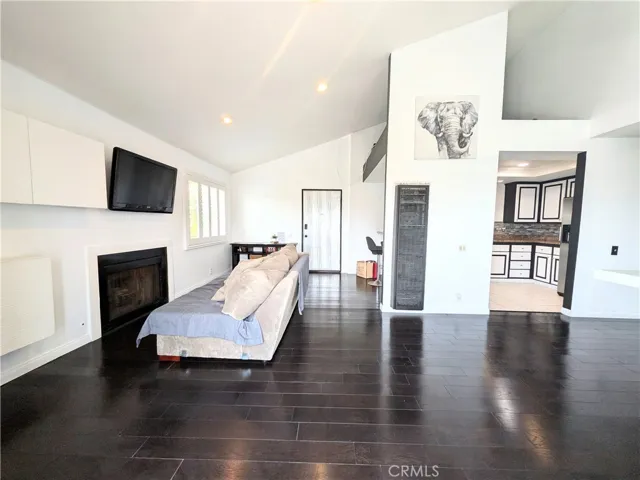 19152 Shoreline, Huntington Beach, California 92648
