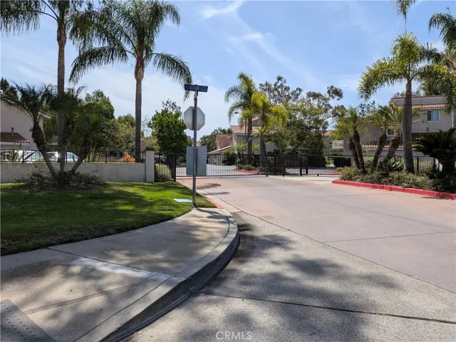 19152 Shoreline, Huntington Beach, California 92648