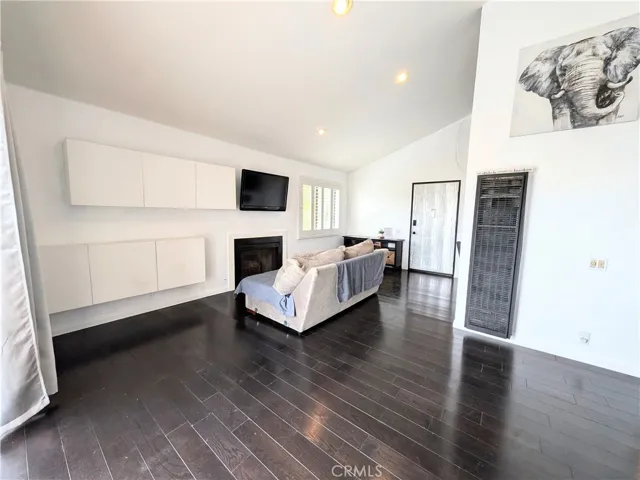 19152 Shoreline, Huntington Beach, California 92648