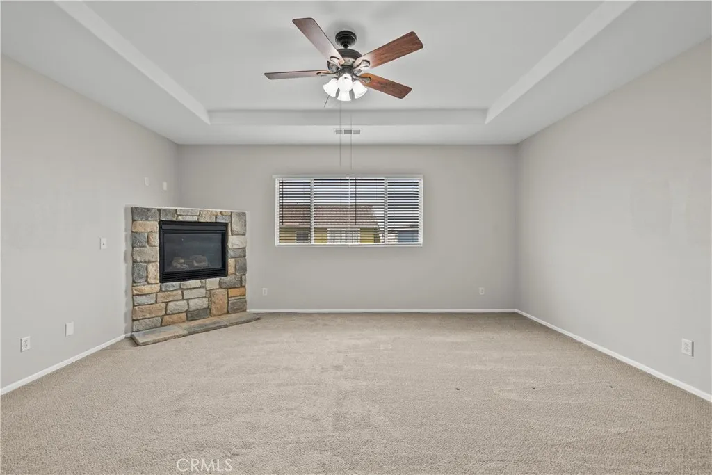 Bedroom & Fireplace