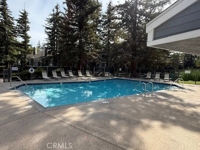 Association pool