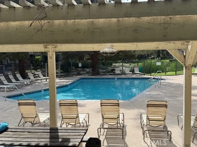 Association pool