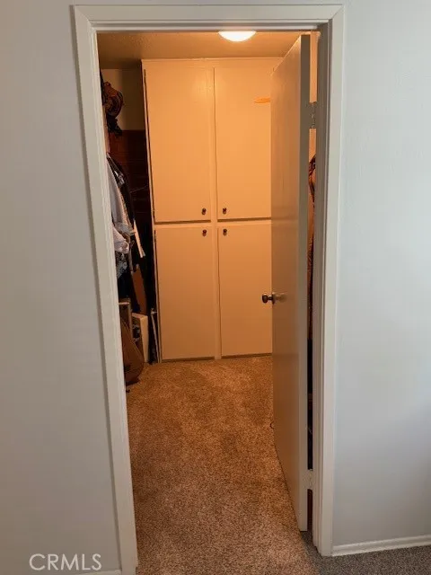 walk in closet