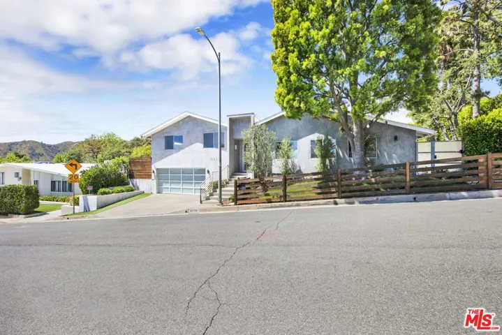 Great neighborhood