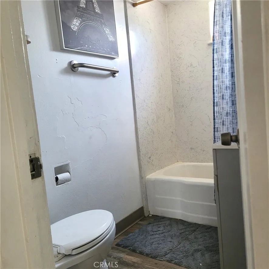 Bathroom back unit