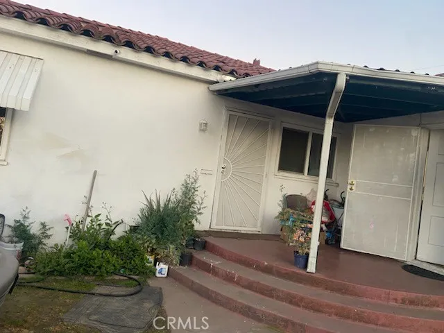 Steps to entrance