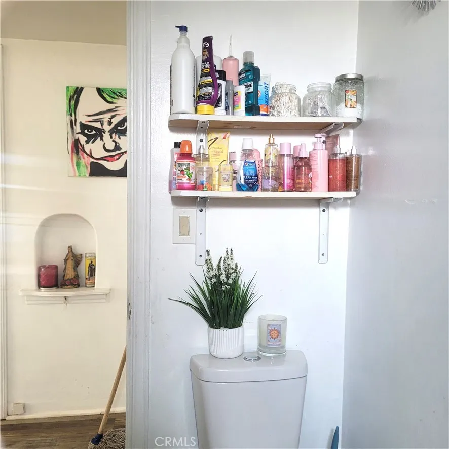 Bathroom back unit