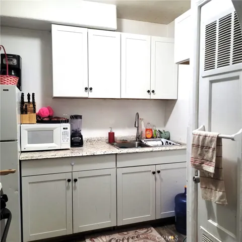 Kitchen from unit