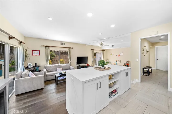 KITCHEN AND FAMILY ROOM