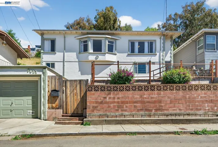 9012 Burr St, Oakland, California 94605