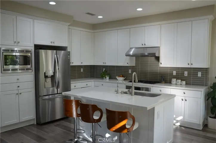 133 Augustine, Irvine, California 92618
