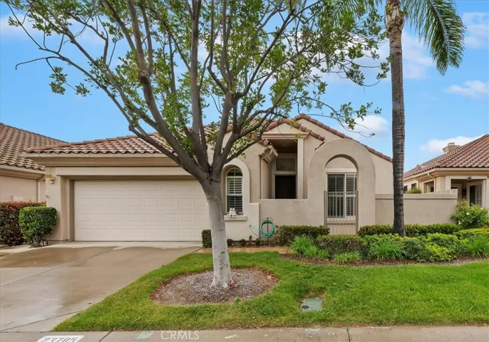Home Front - HOA Waters and Maintains the Front Yards