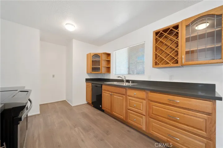 1909 N Summit, Pasadena, California 91103