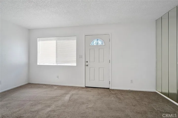 1909 N Summit, Pasadena, California 91103