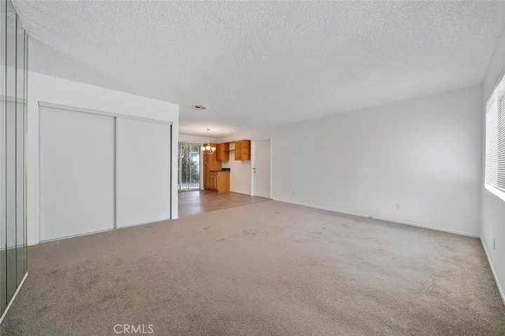 1909 N Summit, Pasadena, California 91103