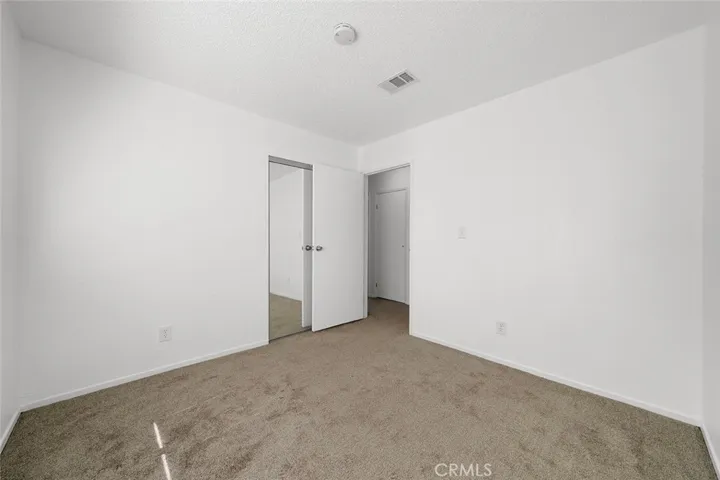 1909 N Summit, Pasadena, California 91103