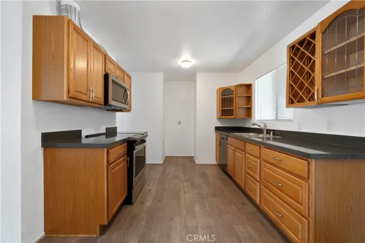 1909 N Summit, Pasadena, California 91103