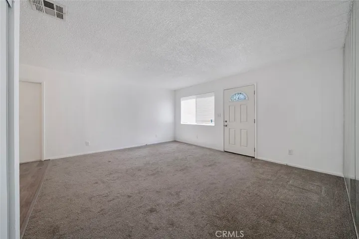1909 N Summit, Pasadena, California 91103