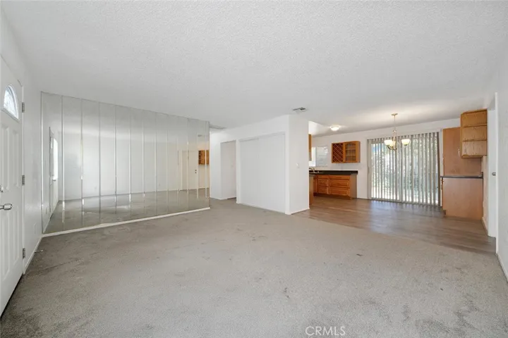 1909 N Summit, Pasadena, California 91103