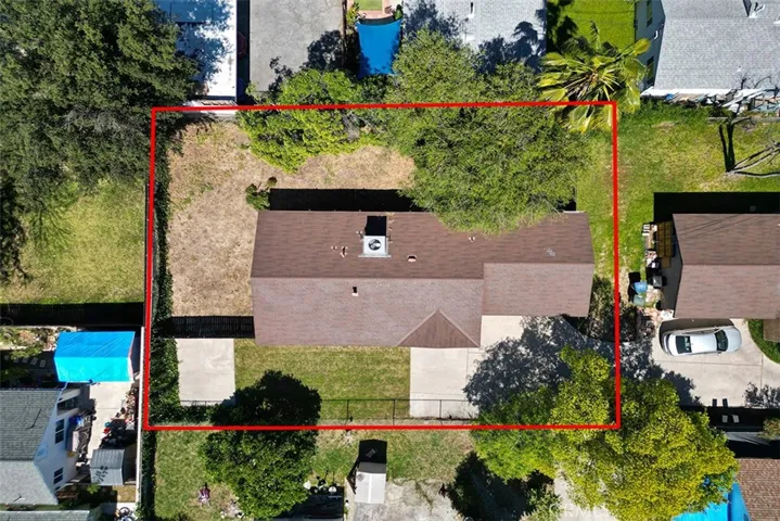 1909 N Summit, Pasadena, California 91103