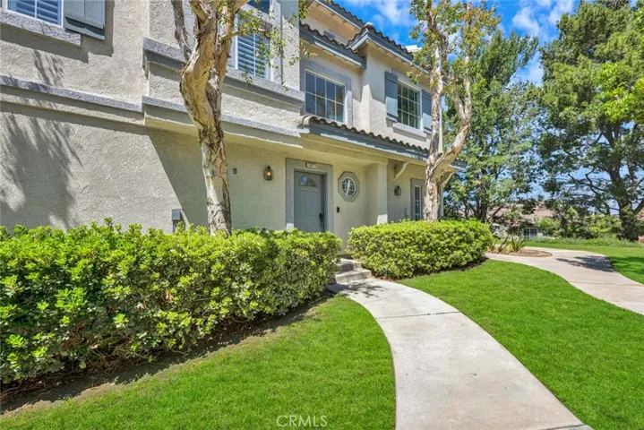 Lush greenbelts throughout community.