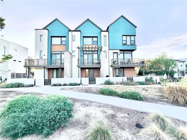 Frontage of 110 Keeper, Irvine