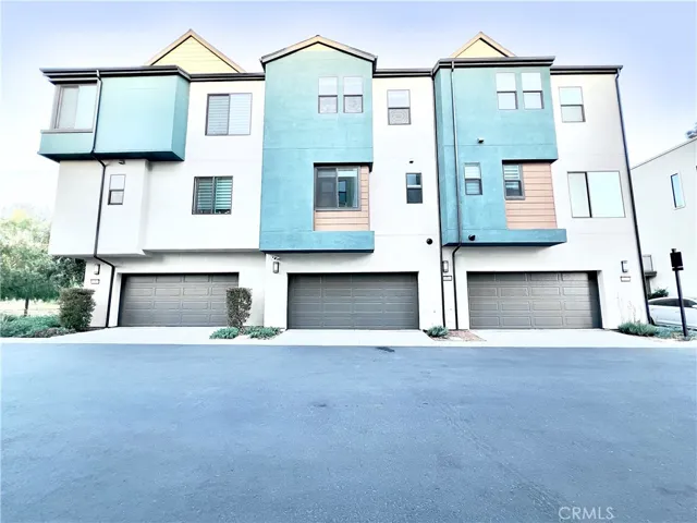 Back exterior view of 110 Keeper, Irvine, CA