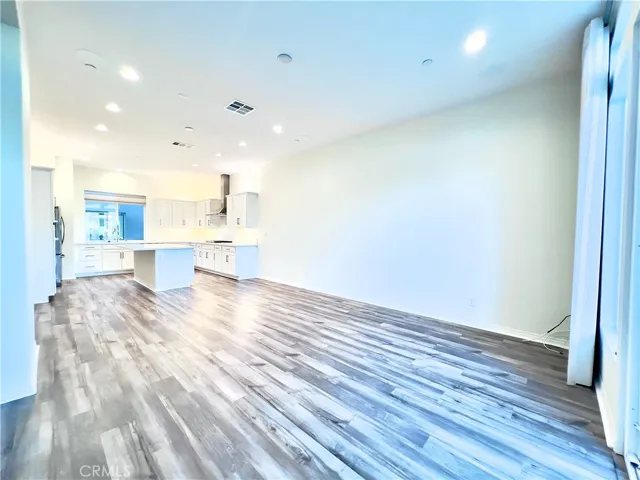 Living / Family room with automatic blinds (remote controlled)