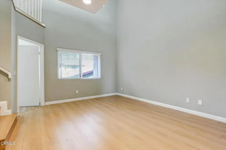 27-719 E Tujunga Ave E-27