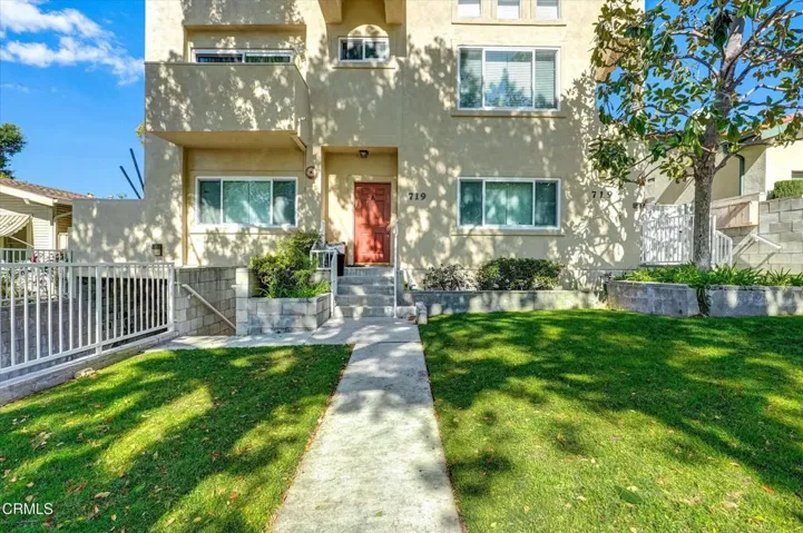 04-719 E Tujunga Avenue Unit E-4