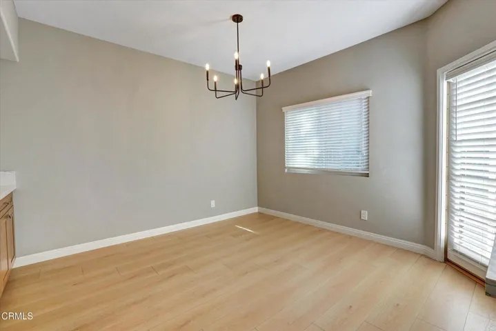 13-719 E Tujunga Ave E-13