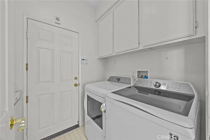388 Snowbird Lane, Corona, California 92882