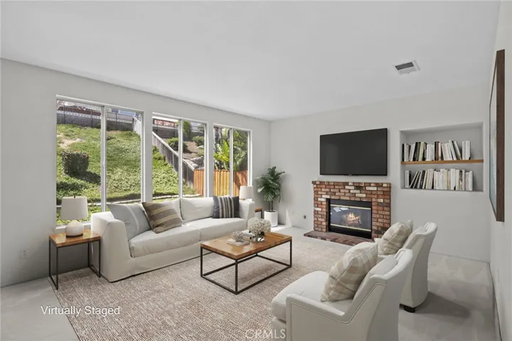 388 Snowbird Lane, Corona, California 92882