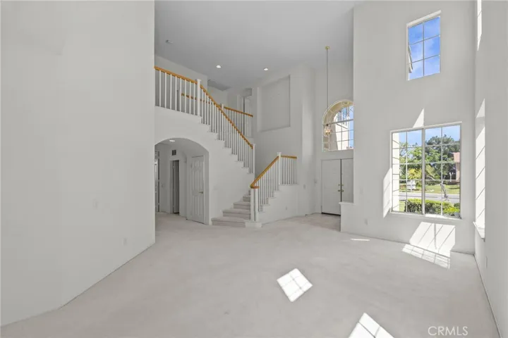 388 Snowbird Lane, Corona, California 92882