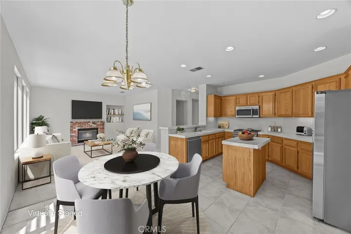 388 Snowbird Lane, Corona, California 92882