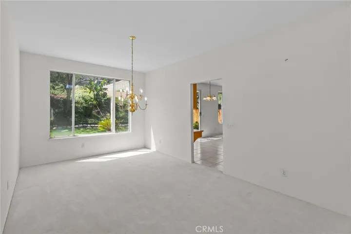 388 Snowbird Lane, Corona, California 92882