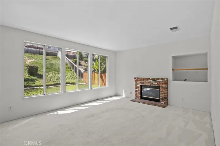 388 Snowbird Lane, Corona, California 92882