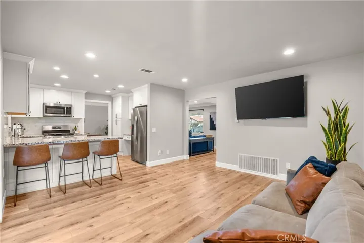 Kitchen/Family room
