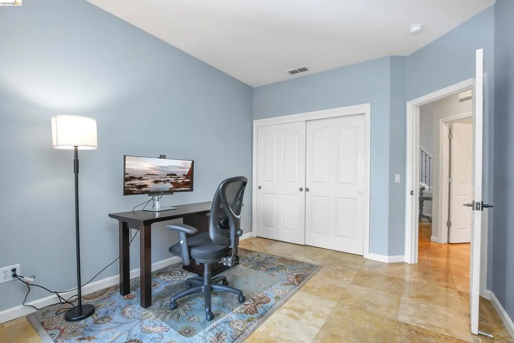 Downstairs ensuite