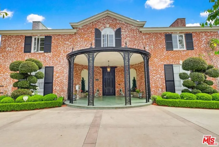 516 S Rimpau Boulevard, Los Angeles, California 90020