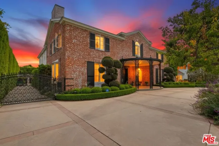 516 S Rimpau Boulevard, Los Angeles, California 90020