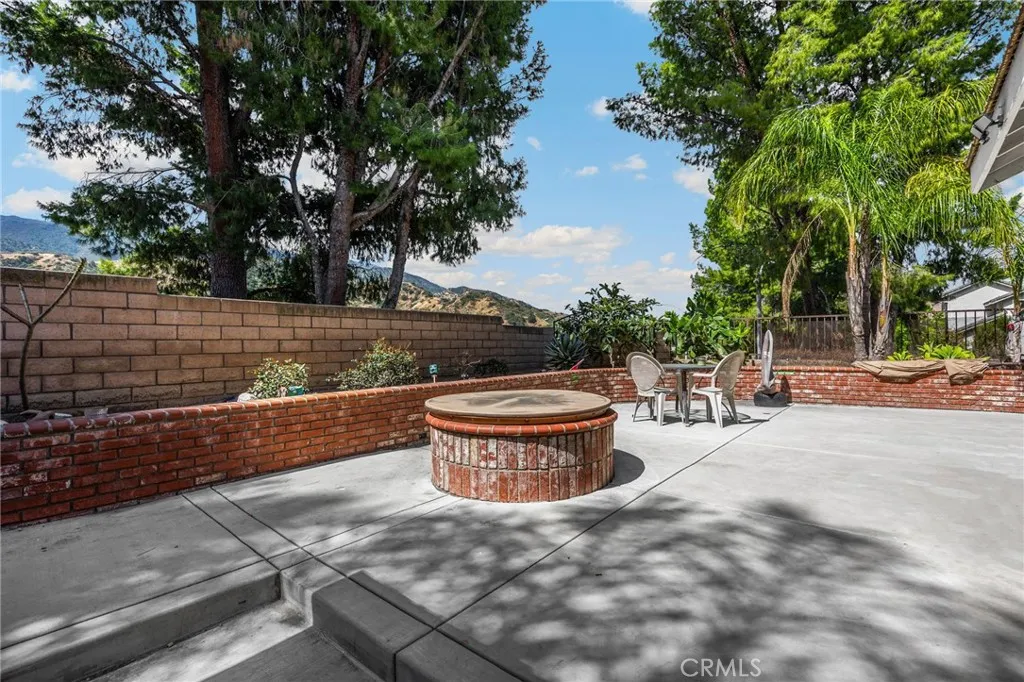 Fire pit