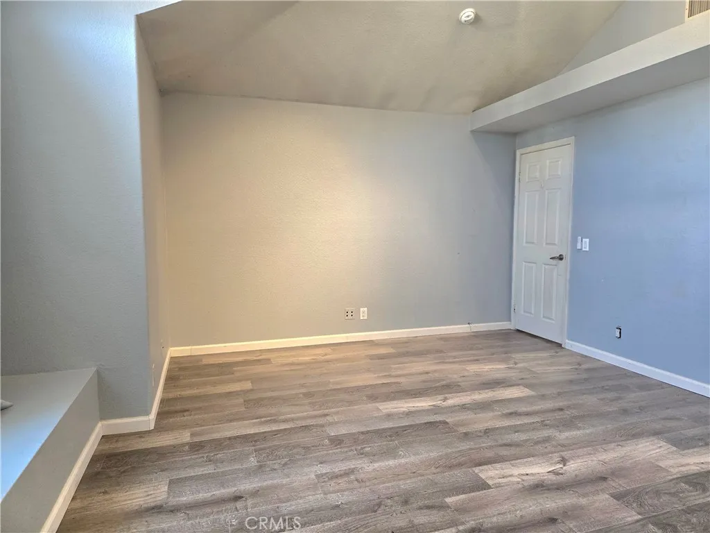 3rd huge bedroom with high ceilings